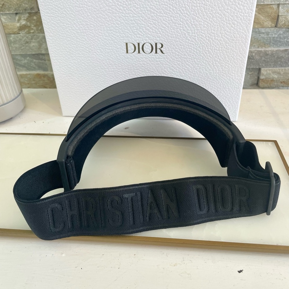 DIOR VISOR - Picture 3 of 5